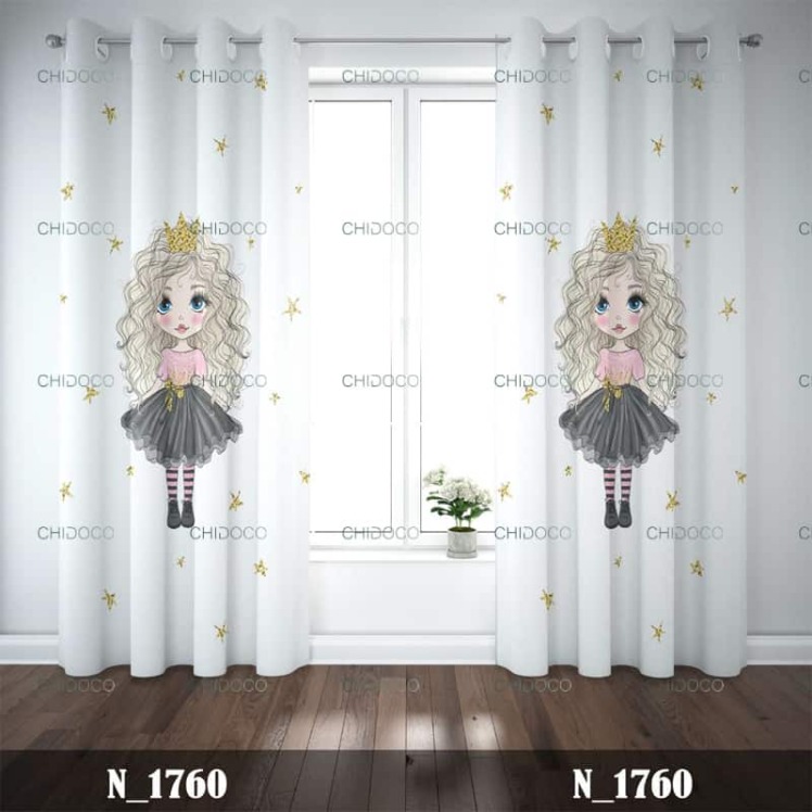 پرده آماده مخمل سفید