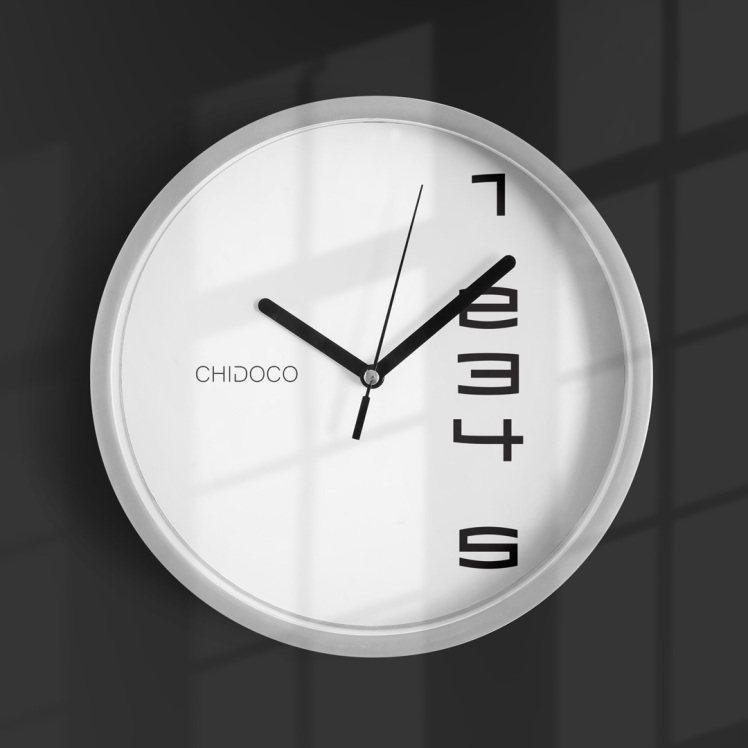 ساعت دیواری سفید